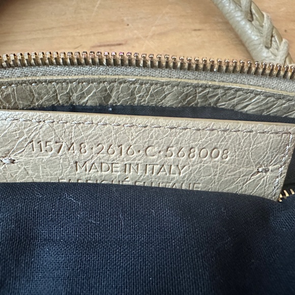 Balenciaga City Bag - Picture 7 of 11